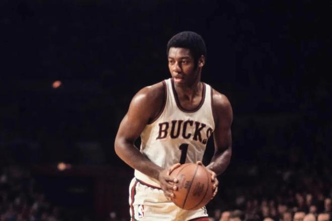 欧冠第六轮今晚开打9场，比分全预测，利物浦又要输球？