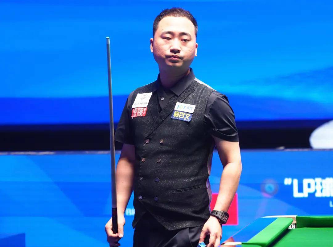 他开始将更 他开始将更