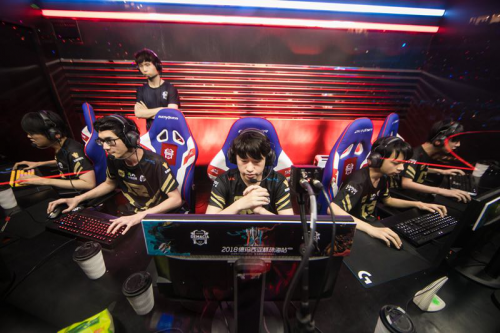 女单四强席 女单四强席